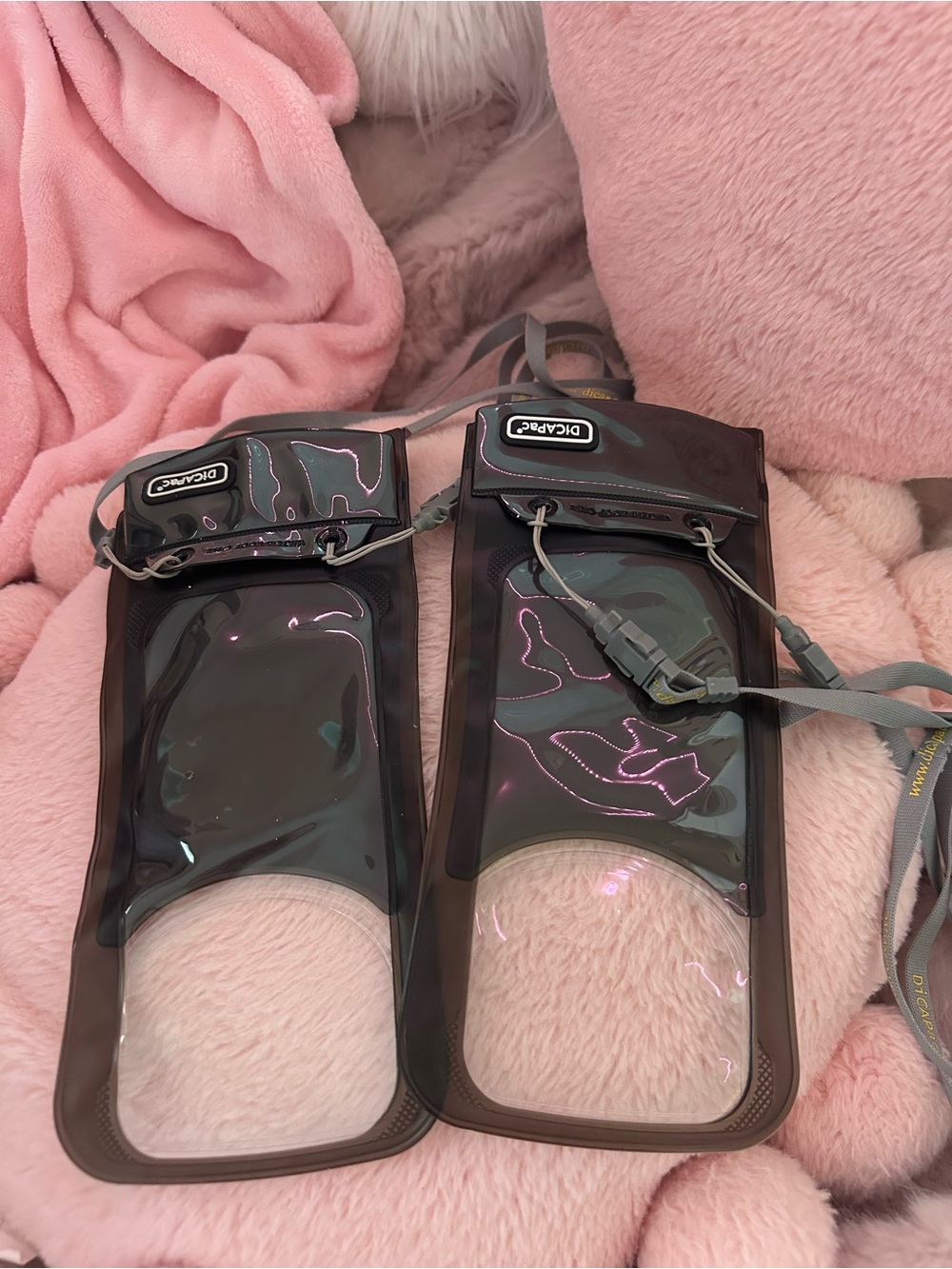 DiCAPac Clear Waterproof Phone Pouches in Iridescent Black
